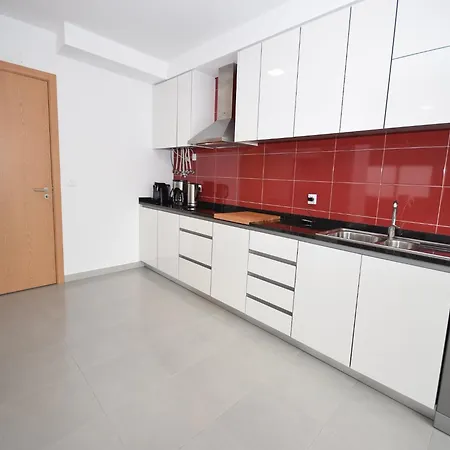 Modern With Private Swimming Pool, Cleaning Included بيت للعطل *