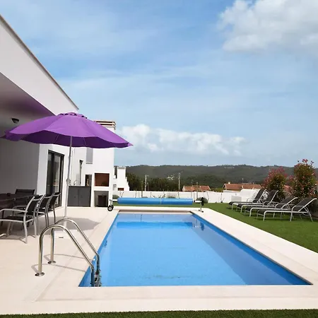 Modern With Private Swimming Pool, Cleaning Included بيت للعطل Famalicão